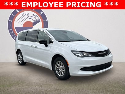 New 2025 Chrysler Voyager LX