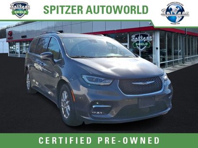 Used 2022 Chrysler Pacifica Touring-L
