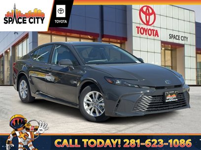 New 2025 Toyota Camry LE