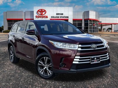 Used 2017 Toyota Highlander LE