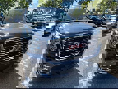 Used 2017 GMC Yukon XL SLT w/ Open Road Package