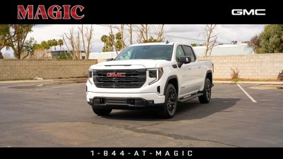 New 2025 GMC Sierra 1500 Elevation w/ Elevation Premium Package