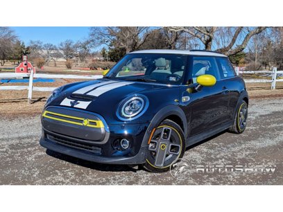 Used 2021 MINI Cooper SE w/ 8.8" Touchscreen Nav Package