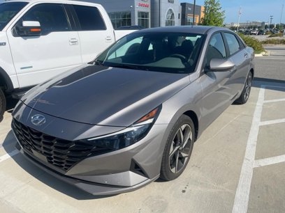 Used 2023 Hyundai Elantra SEL w/ Convenience Package