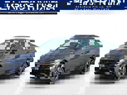 New 2025 Hyundai Elantra SEL