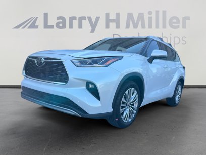 Certified 2023 Toyota Highlander Platinum
