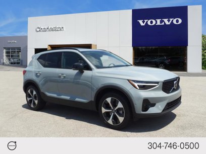 Used 2025 Volvo XC40 B5 Plus w/ Climate Package