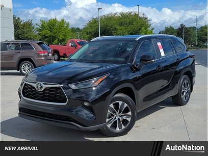New 2025 Toyota Highlander XLE