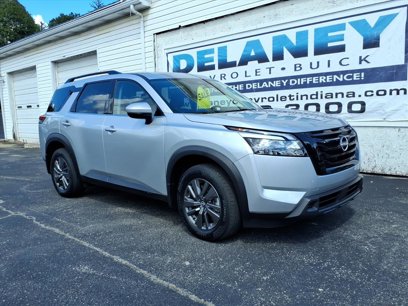 Used 2024 Nissan Pathfinder SV w/ Black Appearance Package