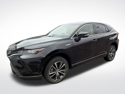Used 2021 Toyota Venza LE w/ Carpet Mat Package (TMS)