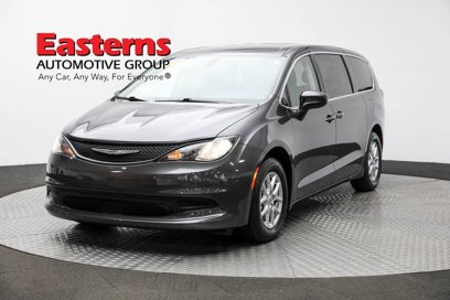 Used 2022 Chrysler Voyager LX
