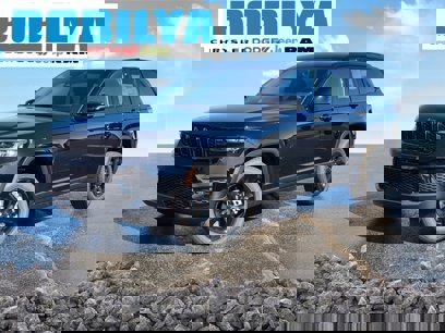 New 2025 Jeep Grand Cherokee Altitude