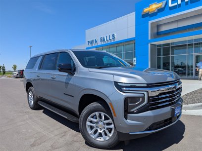 New 2025 Chevrolet Suburban LT w/ Comfort Package