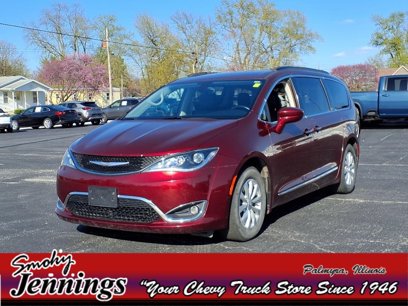 Used 2017 Chrysler Pacifica Touring-L