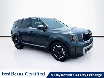 Certified 2024 Kia Telluride EX w/ EX Captain's Chair Package