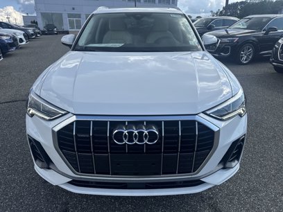 New 2025 Audi Q3 2.0T Premium