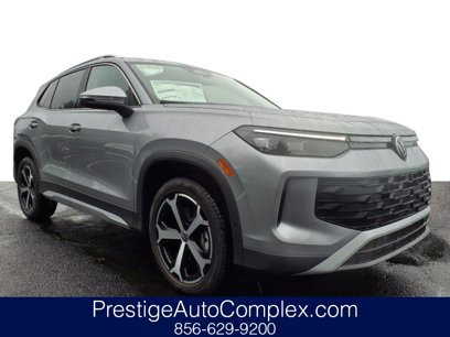 New 2025 Volkswagen Tiguan SE