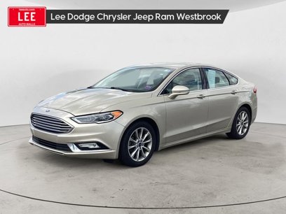 Used 2017 Ford Fusion SE w/ Fusion SE Technology Package