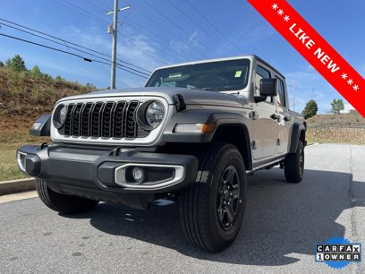 Used 2024 Jeep Gladiator Sport