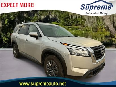 Used 2025 Nissan Pathfinder SV
