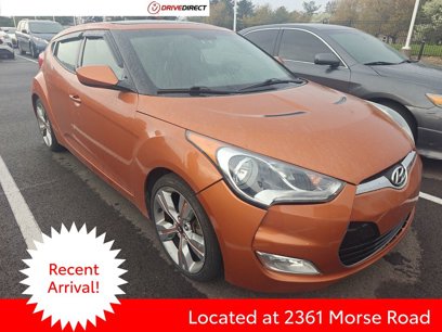 Used 2013 Hyundai Veloster w/ Style Pkg