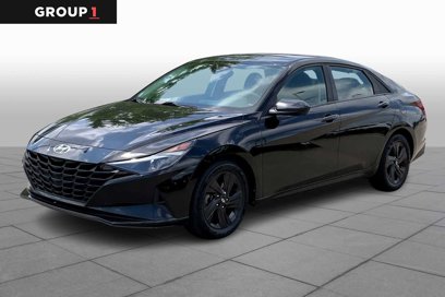 Used 2022 Hyundai Elantra SEL w/ Preferred Accessory Package