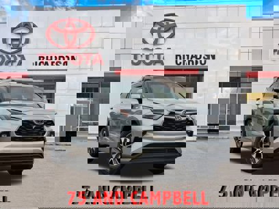 Used 2022 Toyota Highlander XLE