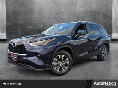 New 2025 Toyota Highlander XLE