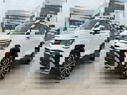 New 2025 Volkswagen Taos S