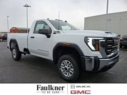New 2025 GMC Sierra 2500 Pro w/ Convenience Package