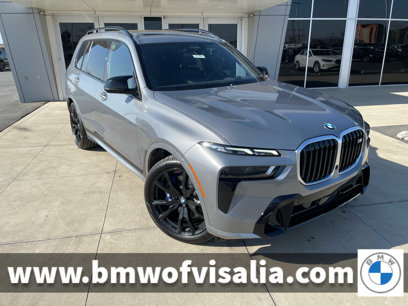 New 2025 BMW X7 M60i w/ Climate Comfort Package