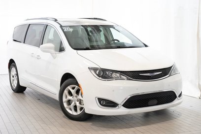 Used 2020 Chrysler Pacifica Touring-L Plus w/ Tire & Wheel Group