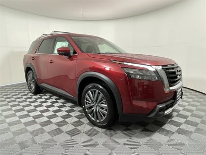 New 2025 Nissan Pathfinder SL w/ SL Premium Package