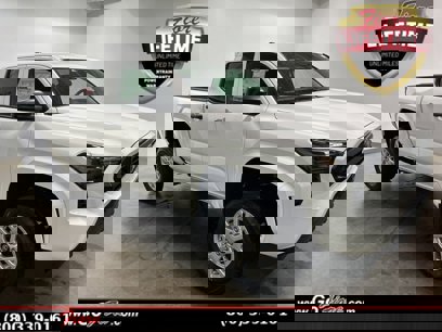 New 2024 Toyota Tacoma SR