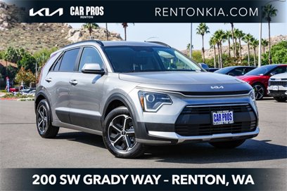 New 2025 Kia Niro LX