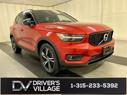 Used 2021 Volvo XC40 T5 R-Design w/ Advanced Package