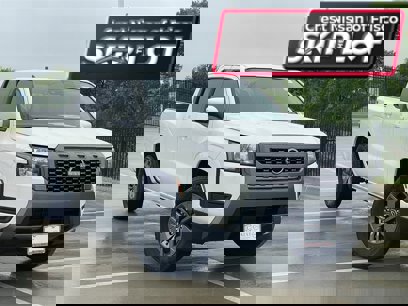 New 2025 Nissan Frontier SV