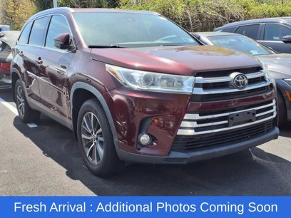 Used 2019 Toyota Highlander SE