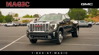 New 2025 GMC Sierra 3500 Denali w/ Denali Reserve Package