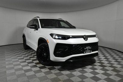 New 2025 Volkswagen Tiguan SE R-Line