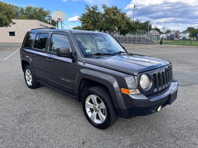 Used 2014 Jeep Patriot Latitude w/ Sun/Sound Group