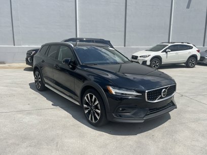 Certified 2023 Volvo V60 B5 Cross Country Ultimate