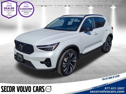 New 2025 Volvo XC40 B5 Plus w/ Protection Package Premier