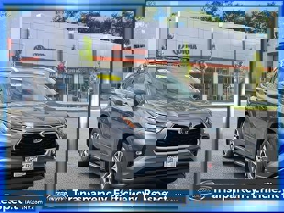 Certified 2024 Toyota Highlander XLE