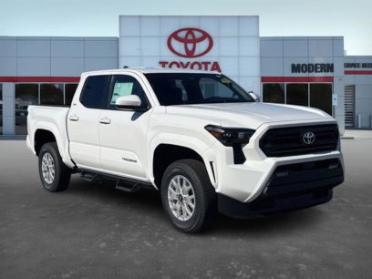 Used 2025 Toyota Tacoma SR5