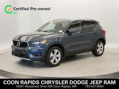 Used 2022 Volvo XC40 T5 Momentum