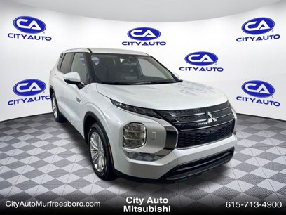 New 2024 Mitsubishi Outlander ES