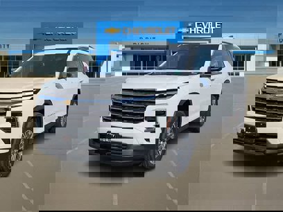 New 2025 Chevrolet Traverse LT w/ Enhanced Driving Package