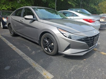 Used 2022 Hyundai Elantra SEL w/ Convenience Package