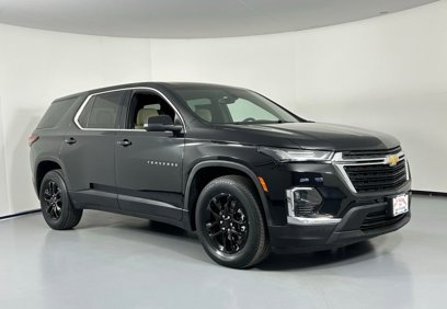 Used 2022 Chevrolet Traverse LS